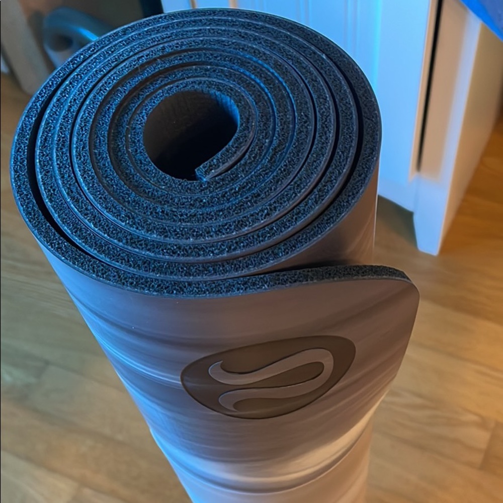 Lululemon 5mm Reversible Mat NEW